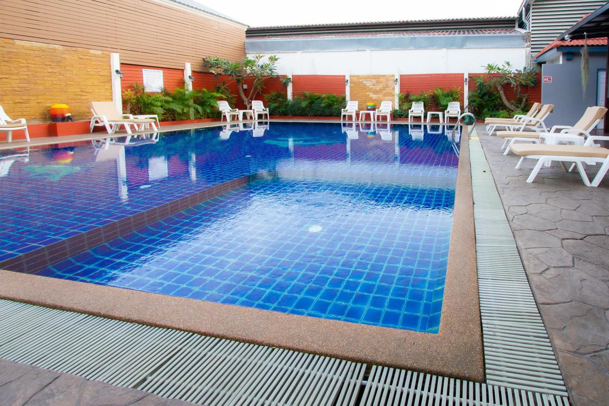 Valhalla Pattaya Hotel ジョムティエンビーチ エクステリア 写真